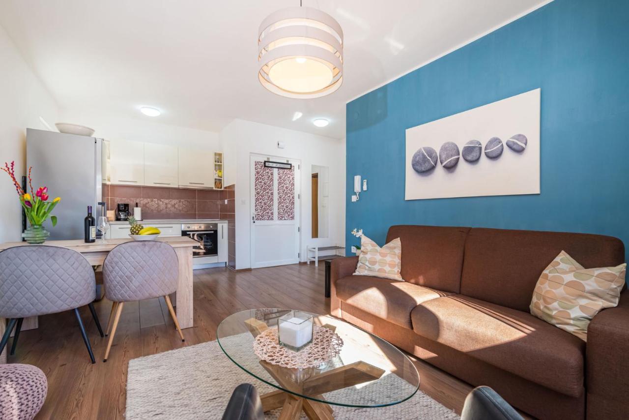Apartment Karla 扎达尔 外观 照片
