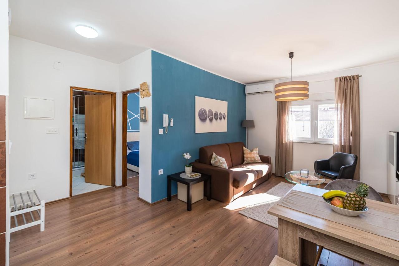 Apartment Karla 扎达尔 外观 照片