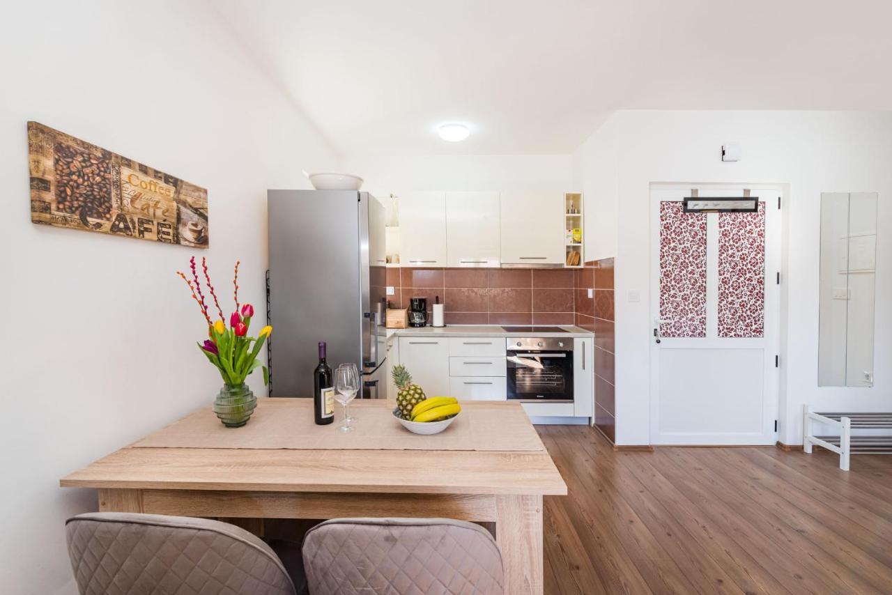 Apartment Karla 扎达尔 外观 照片