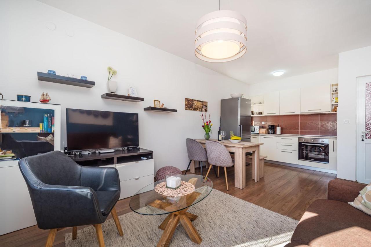 Apartment Karla 扎达尔 外观 照片